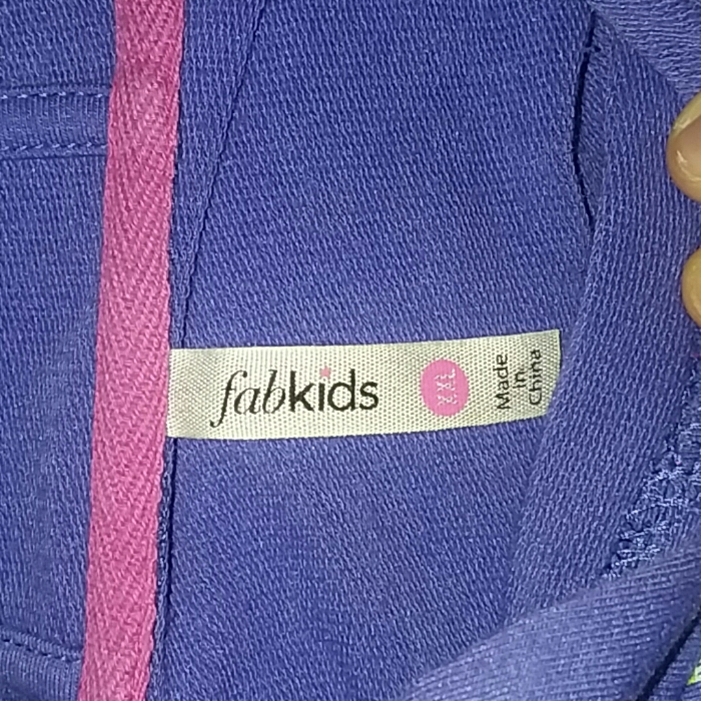 👕💜 Size XXL; Fabkids - Picture 2 of 3
